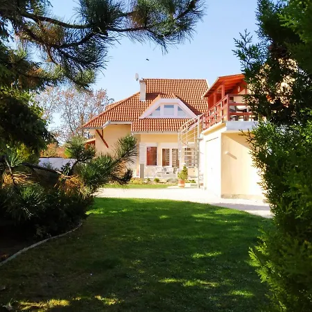 4 Evszak شقة غيولا